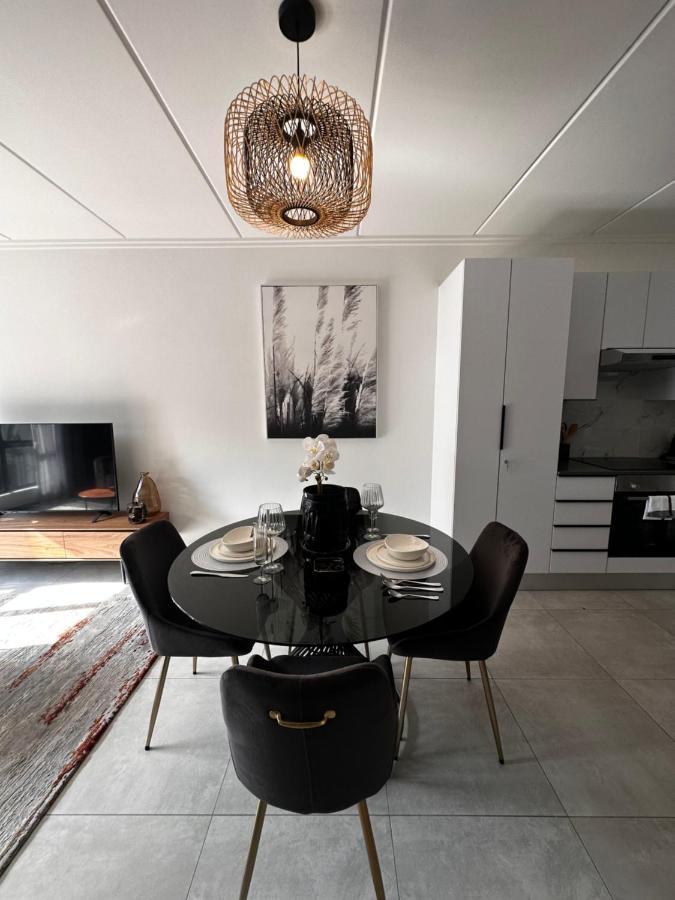 Stylish Executive Apartment With Power Backup โจฮันเนสเบิร์ก ภายนอก รูปภาพ