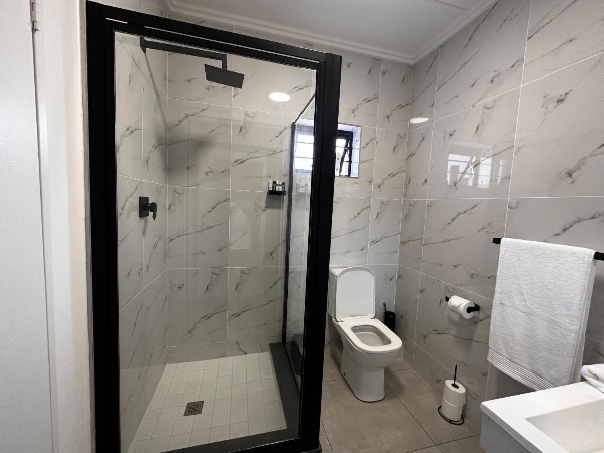 Stylish Executive Apartment With Power Backup โจฮันเนสเบิร์ก ภายนอก รูปภาพ