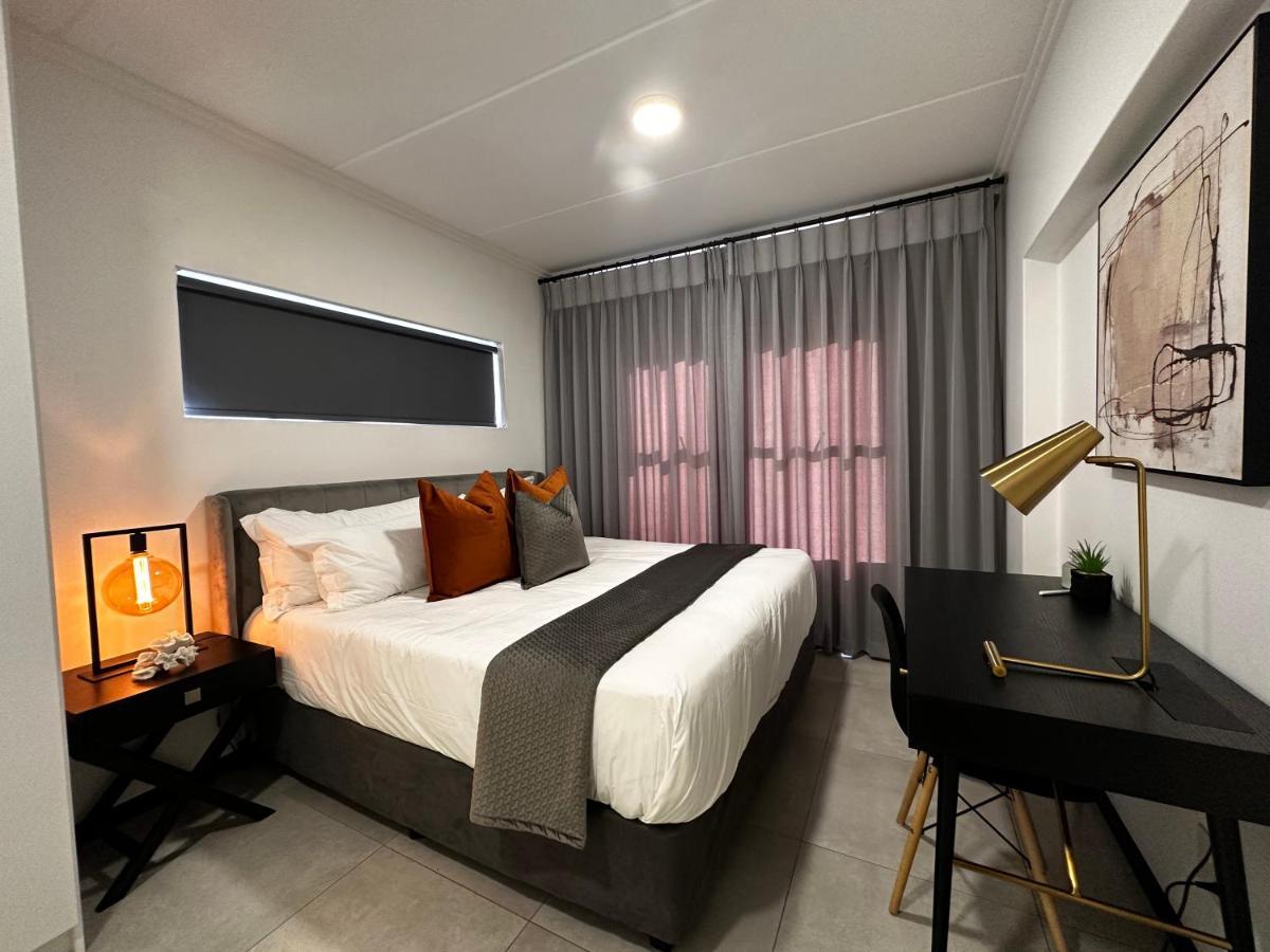 Stylish Executive Apartment With Power Backup โจฮันเนสเบิร์ก ภายนอก รูปภาพ