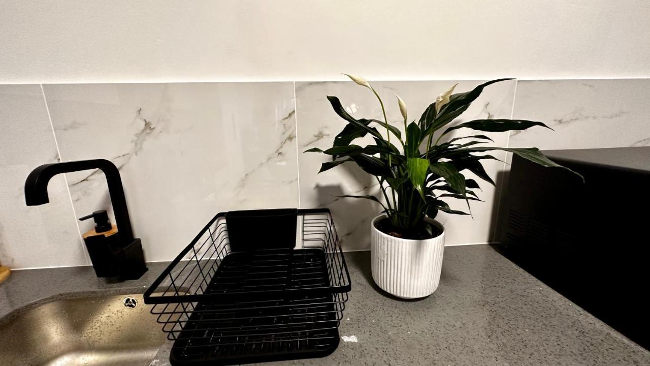 Stylish Executive Apartment With Power Backup โจฮันเนสเบิร์ก ภายนอก รูปภาพ