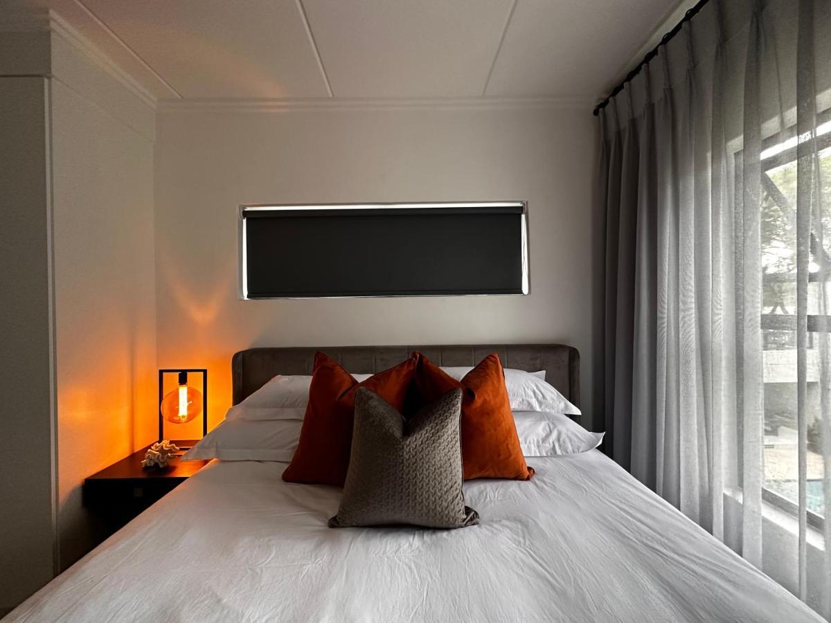 Stylish Executive Apartment With Power Backup โจฮันเนสเบิร์ก ภายนอก รูปภาพ